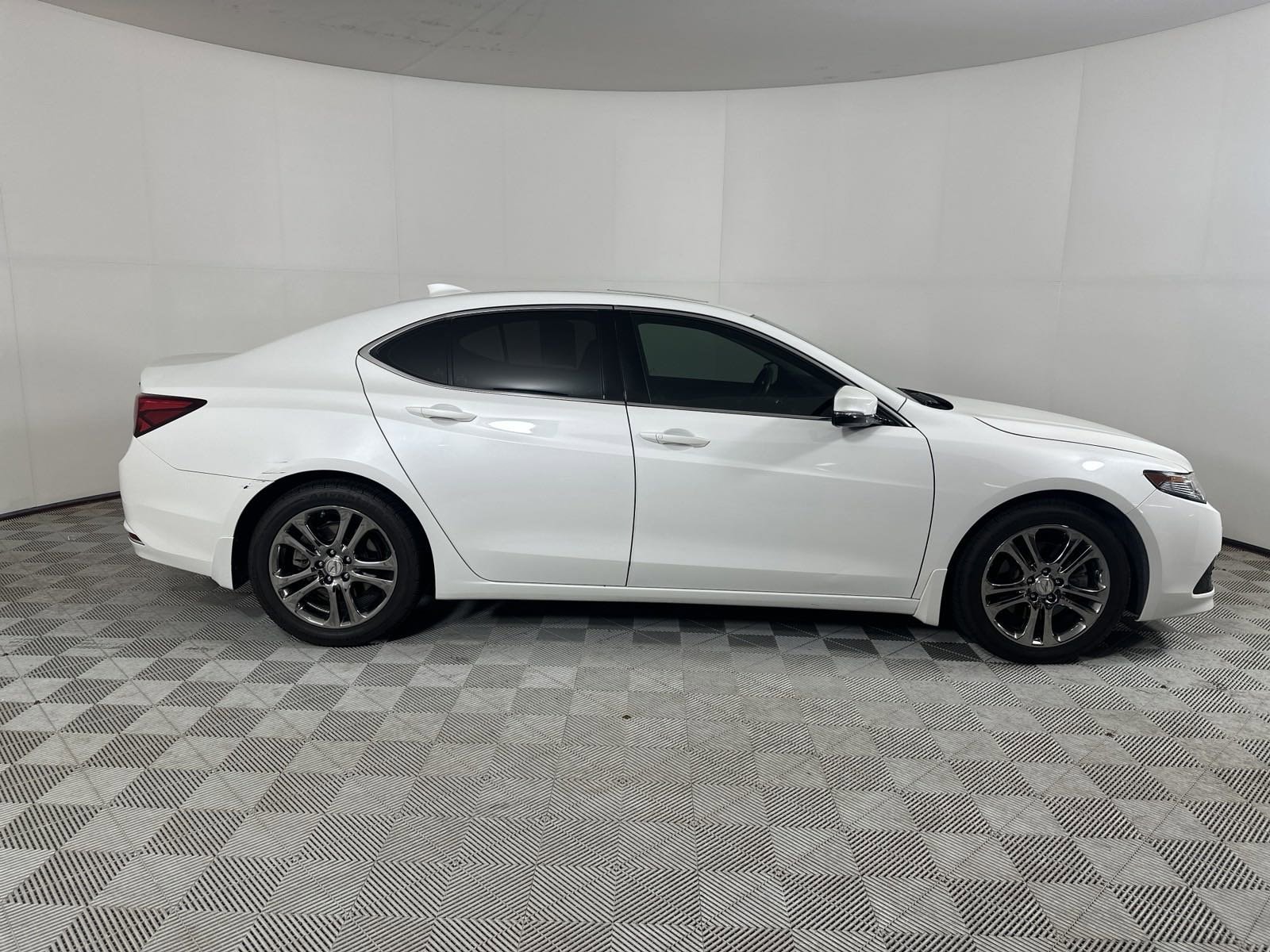 Used 2015 Acura TLX Advance Package with VIN 19UUB2F75FA010328 for sale in Omaha, NE