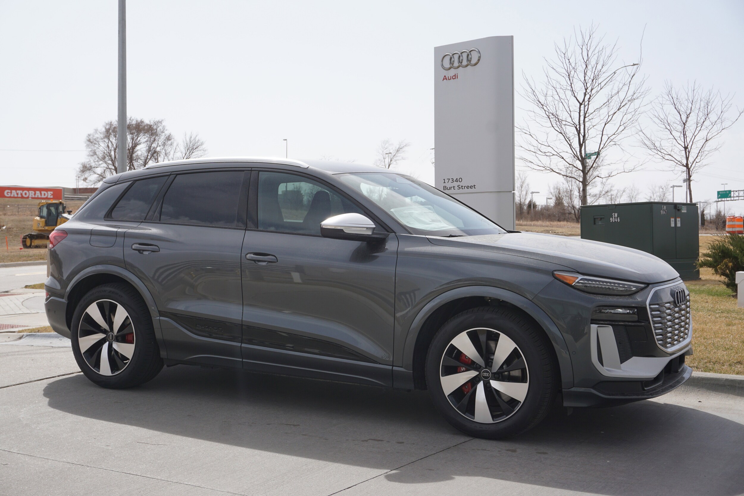 2025 Audi SQ6 photo 4