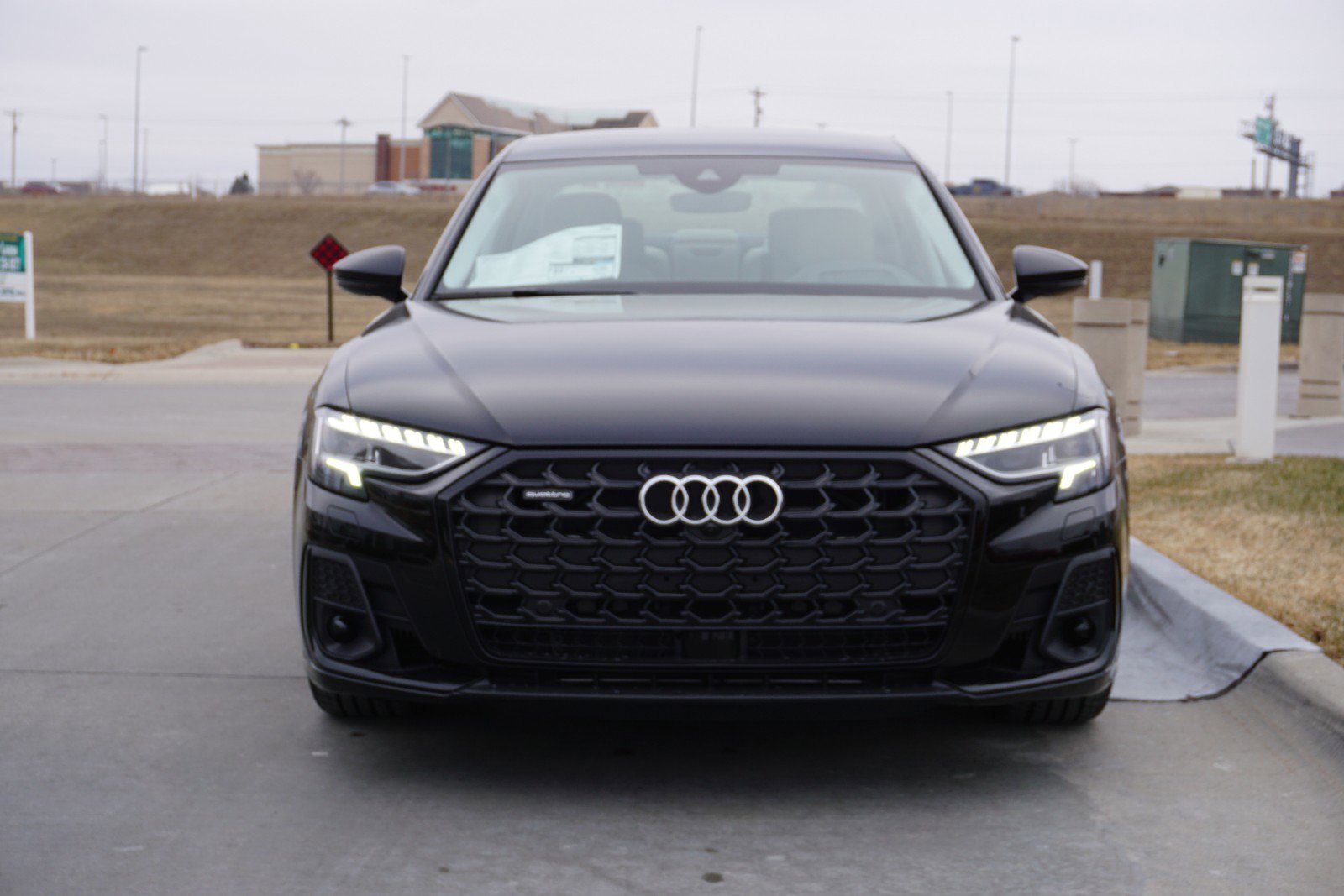 2025 Audi A8 L 55 TFSI Quattro photo 3