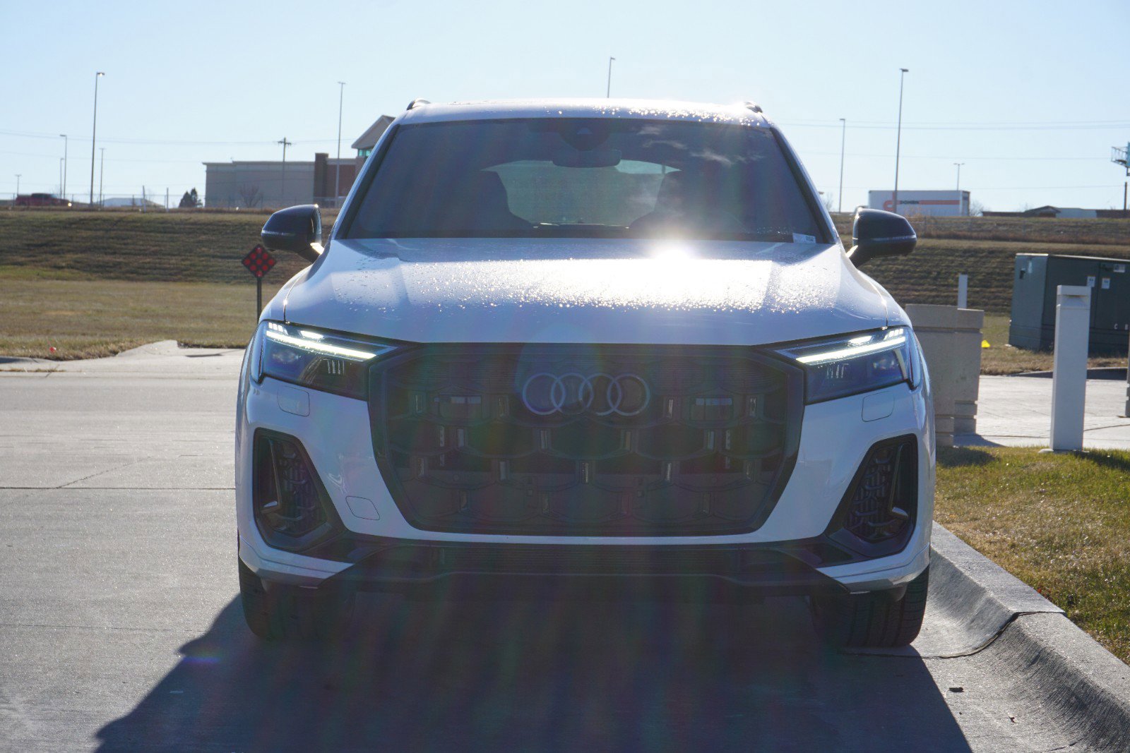 2025 Audi SQ7 Premium Plus photo 3