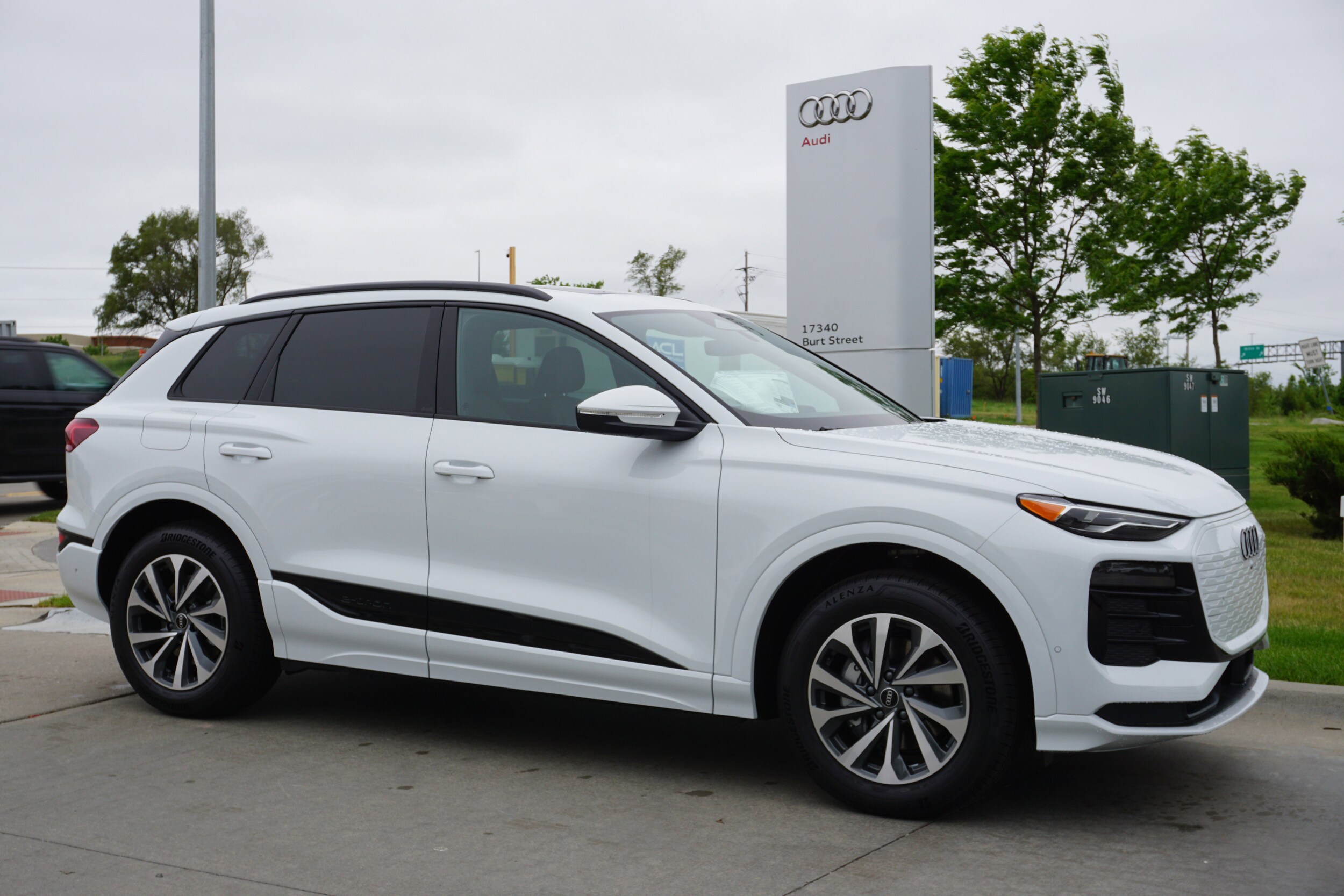 2025 Audi Q6 E-tron Premium photo 4