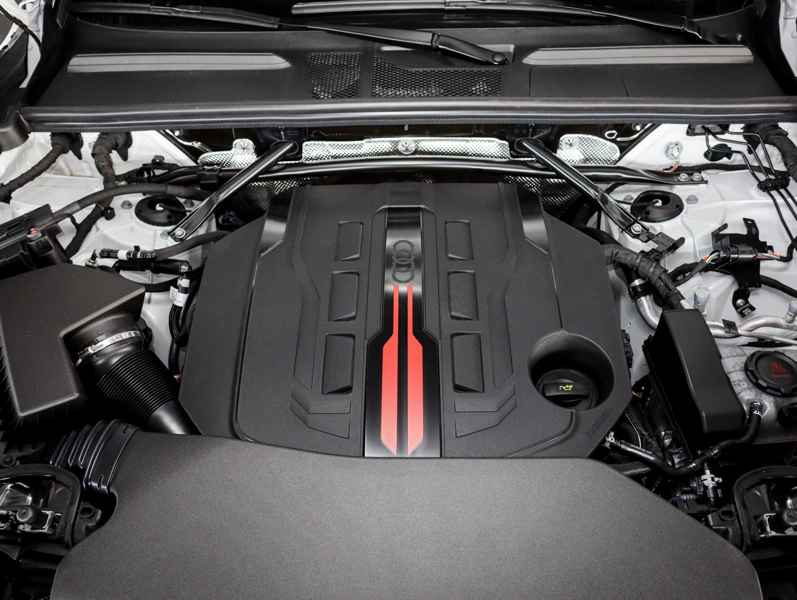 2025 Audi SQ5 Premium Plus photo 3