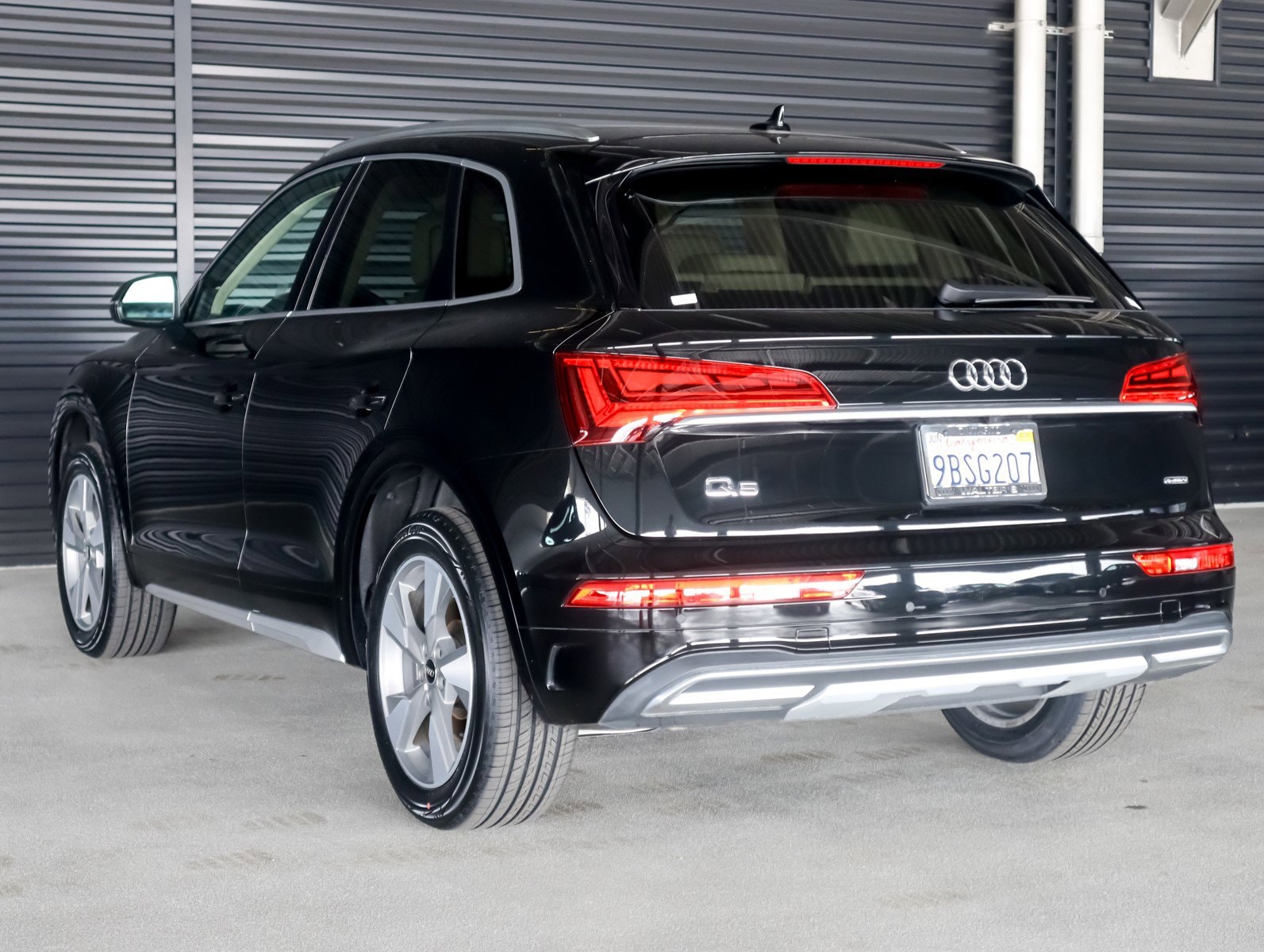 Used 2022 Audi Q5 Premium with VIN WA1ABAFY1N2109476 for sale in Ontario, CA