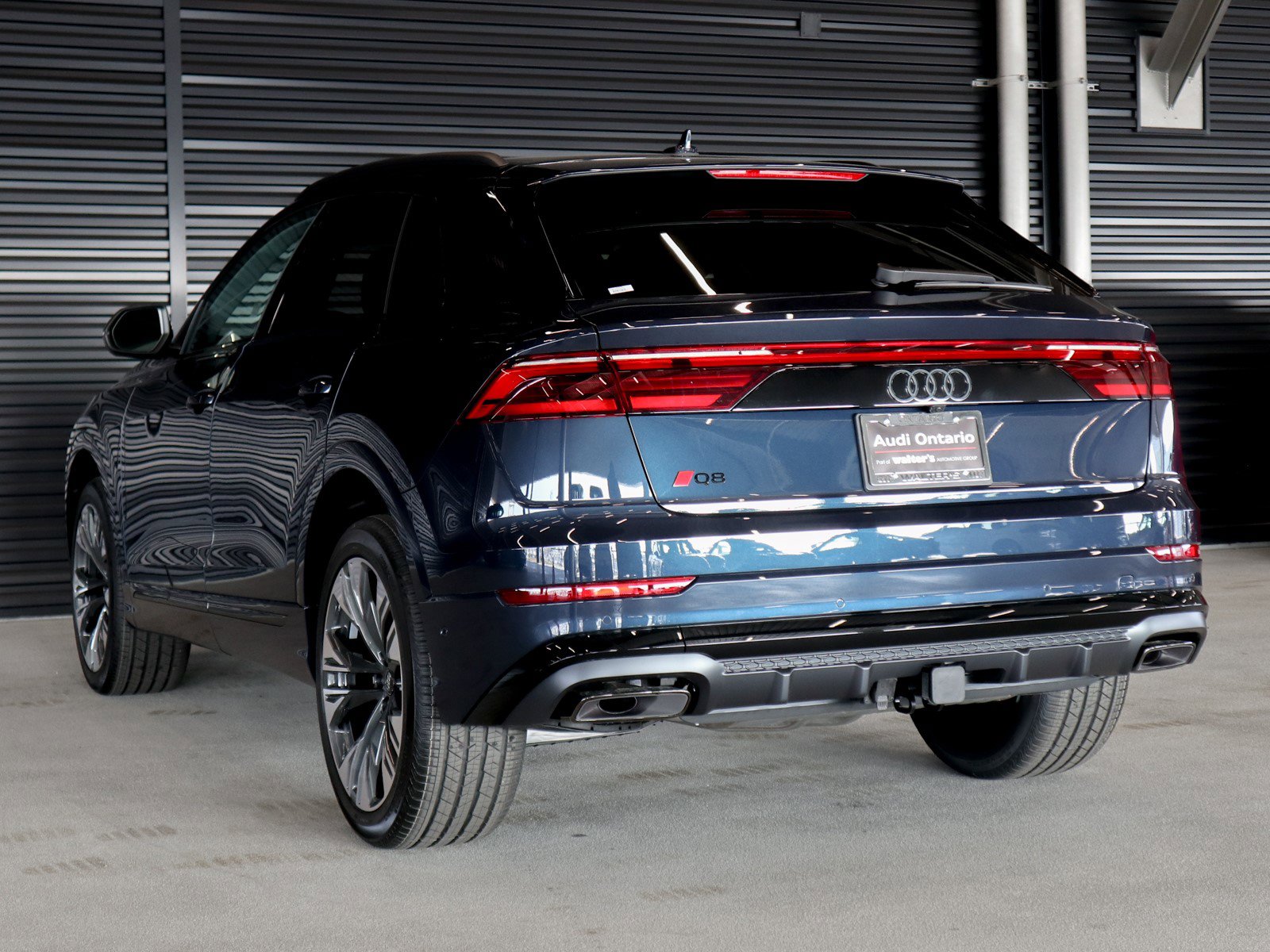 2025 Audi Q8 55 Premium Plus photo 2