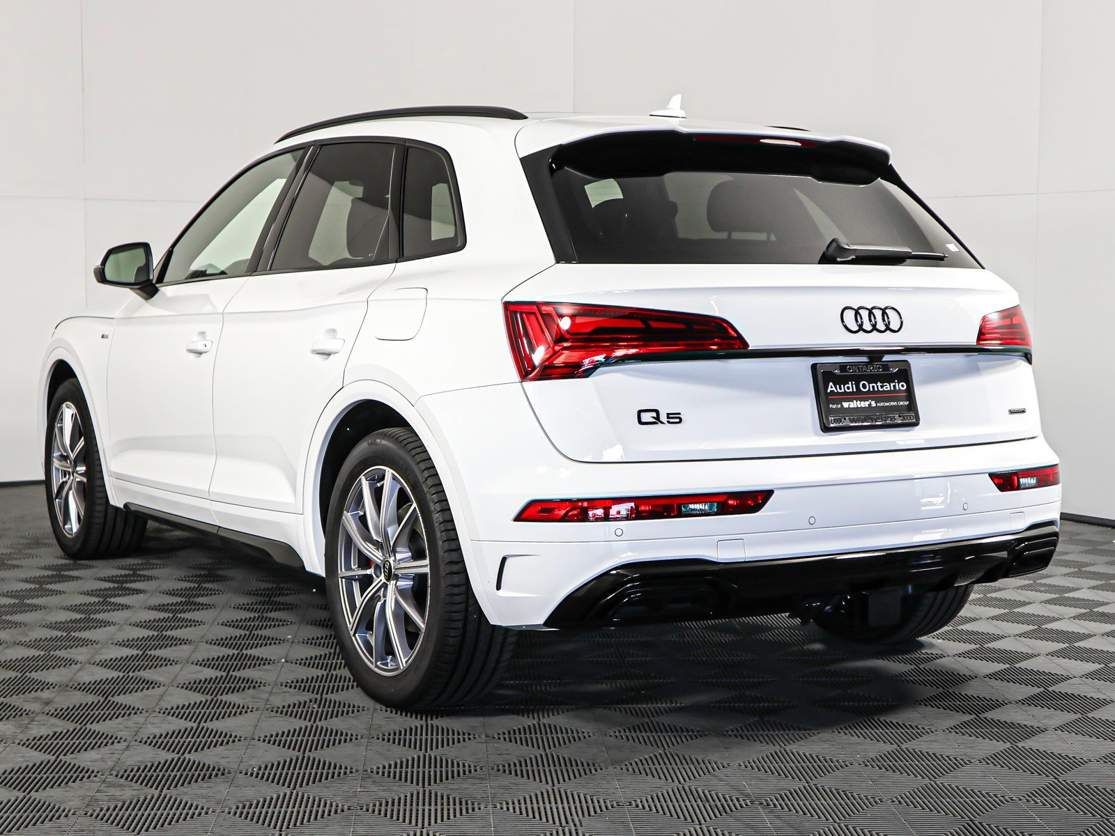 Used 2024 Audi Q5 Premium Plus with VIN WA1E2AFY0R2092211 for sale in Ontario, CA