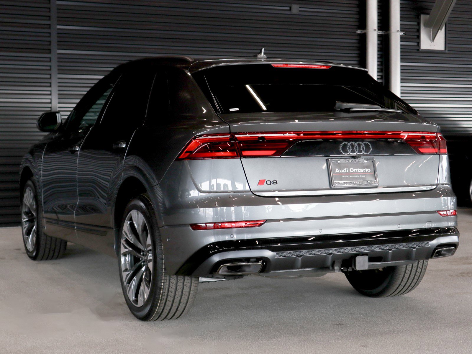 2025 Audi Q8 55 Premium Plus photo 2