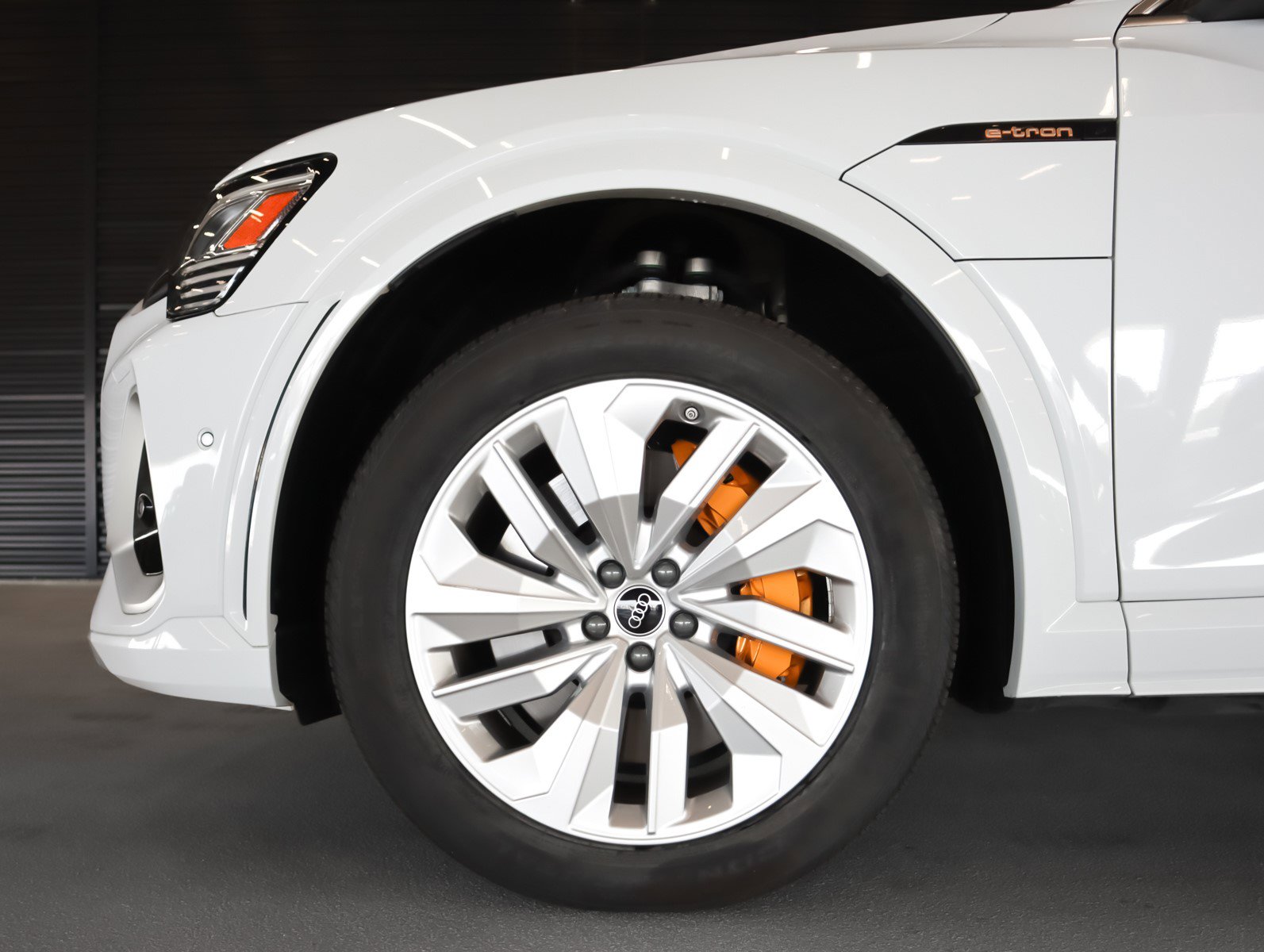 2023 Audi e-tron Premium Plus photo 4