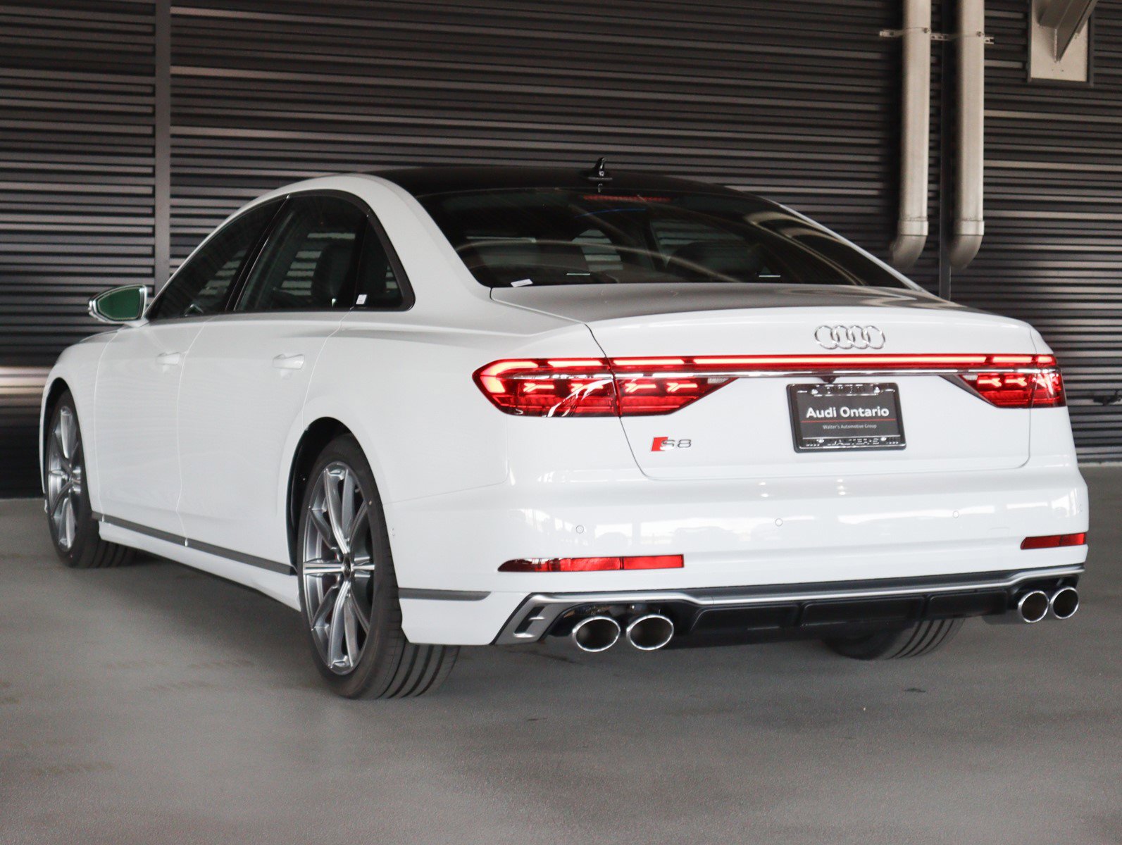 2025 Audi S8 4.0T photo 2