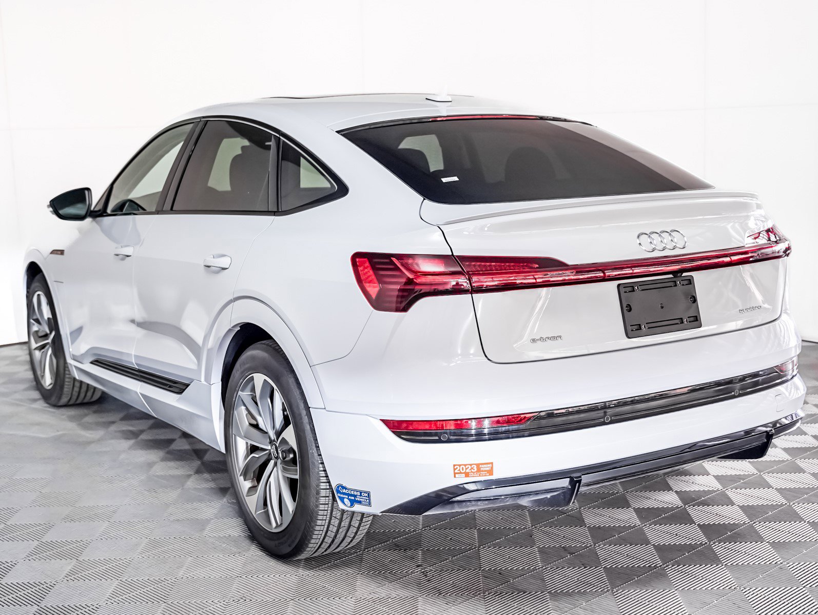 Used 2021 Audi e-tron Sportback Premium with VIN WA11AAGE4MB000628 for sale in Ontario, CA