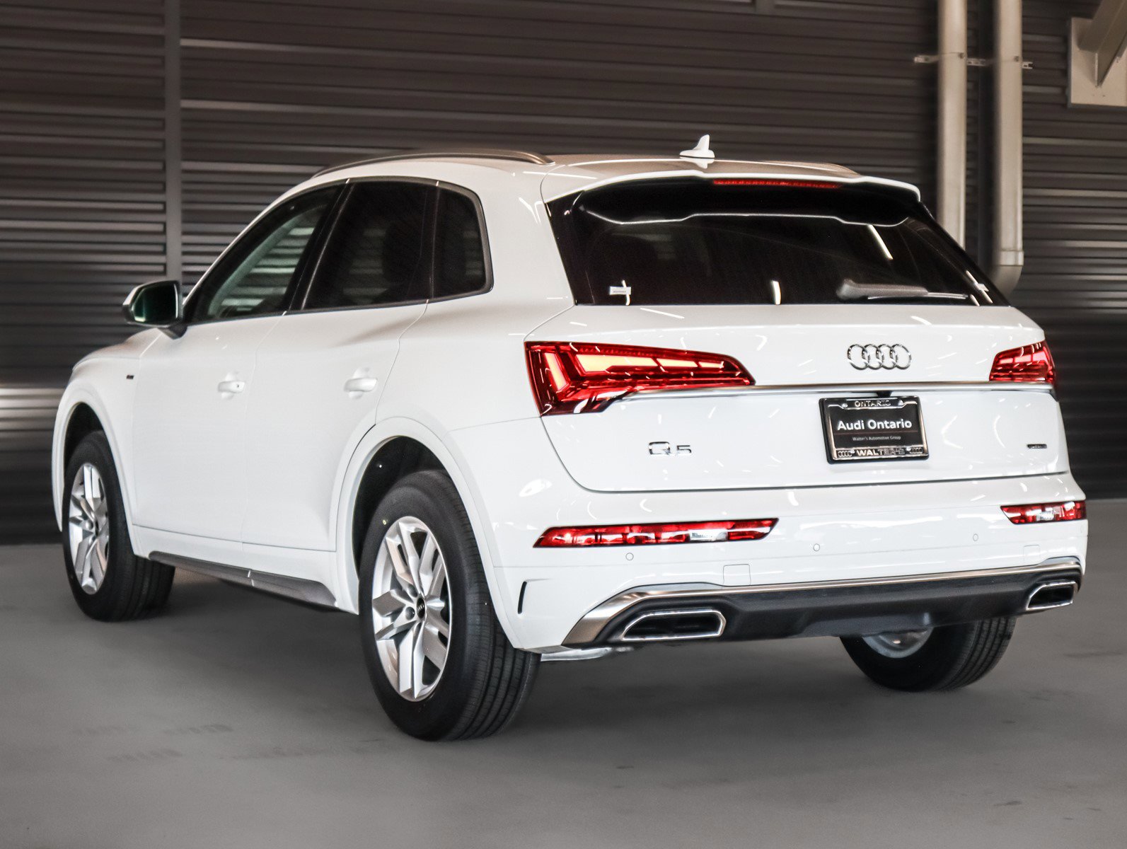2023 Audi Q5 S line Premium photo 2