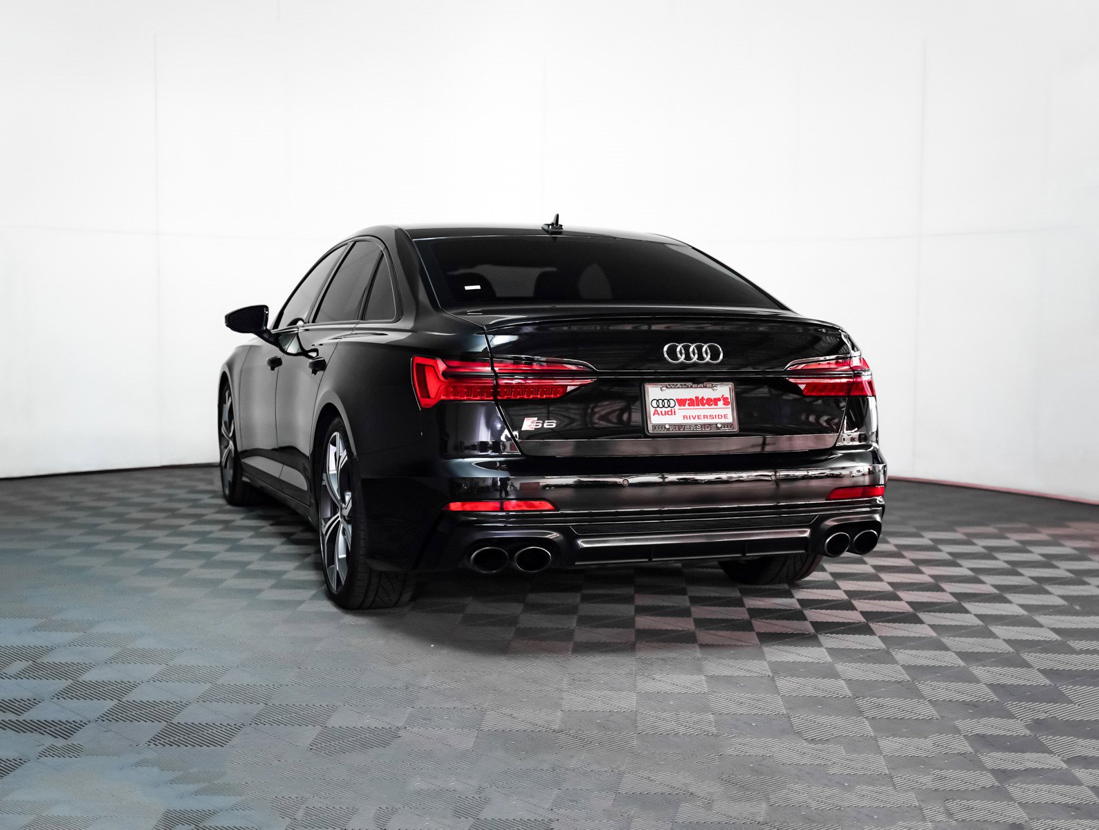 2024 Audi S6 Premium Plus photo 2