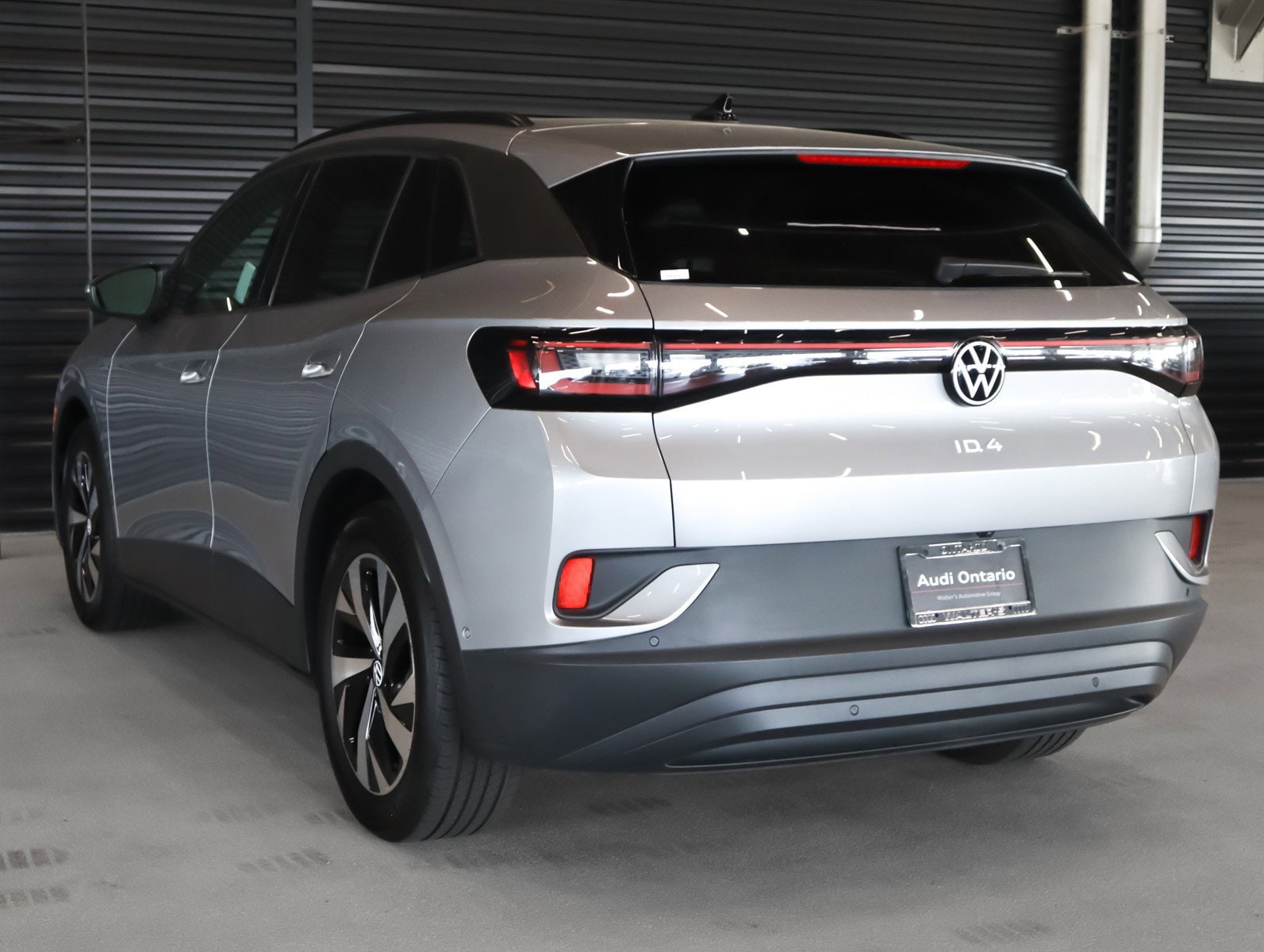 Used 2024 Volkswagen ID.4 STANDARD with VIN 1V2BMPE89RC006734 for sale in Ontario, CA