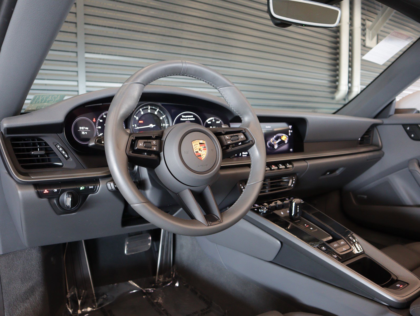 2022 Porsche 911 Cabriolet photo 4