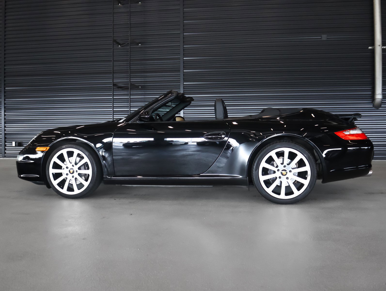2006 Porsche 911 Cabriolet photo 2