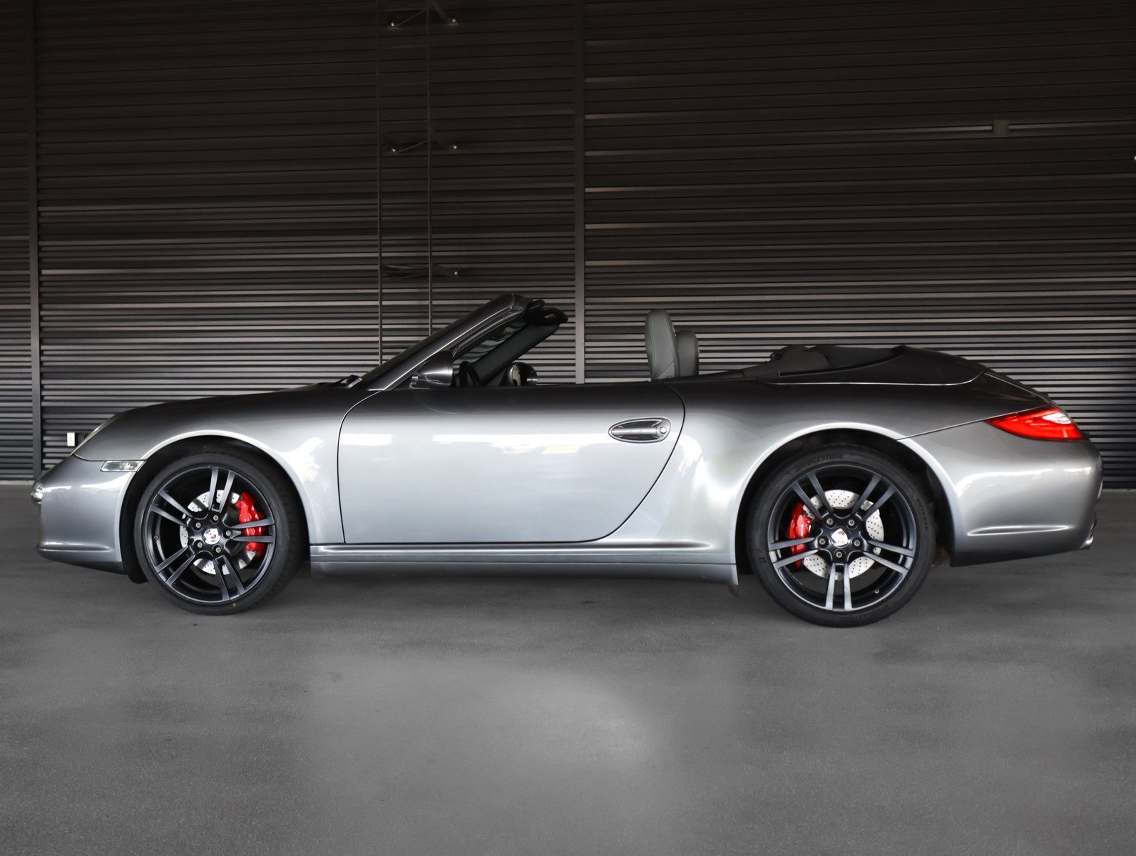 2009 Porsche 911 4 Cabriolet photo 2