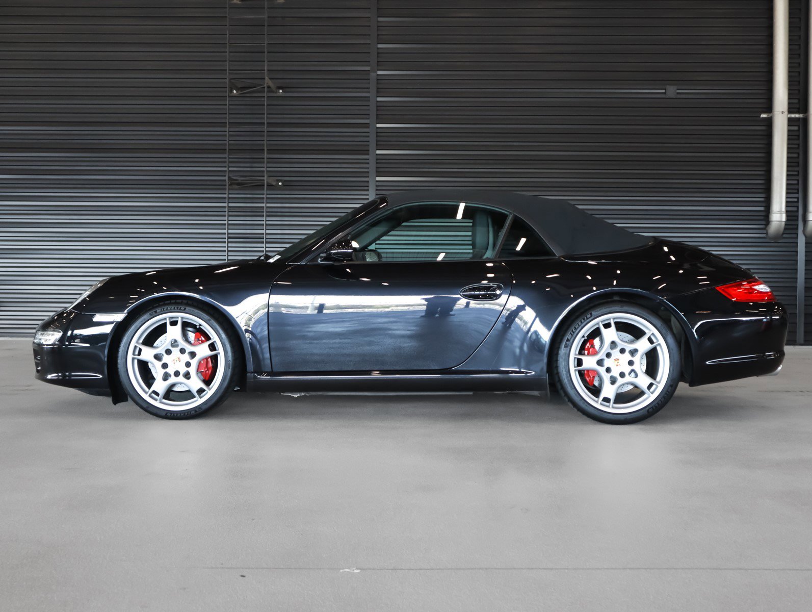 2006 Porsche 911 Cabriolet S photo 2
