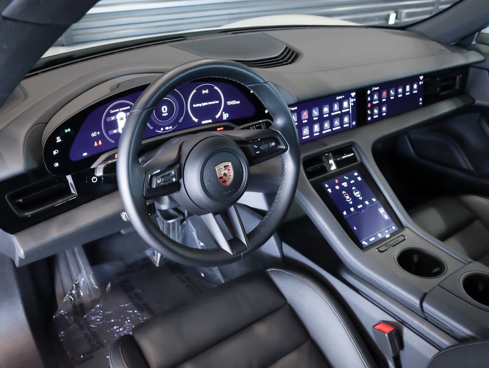 2024 Porsche Taycan photo 4