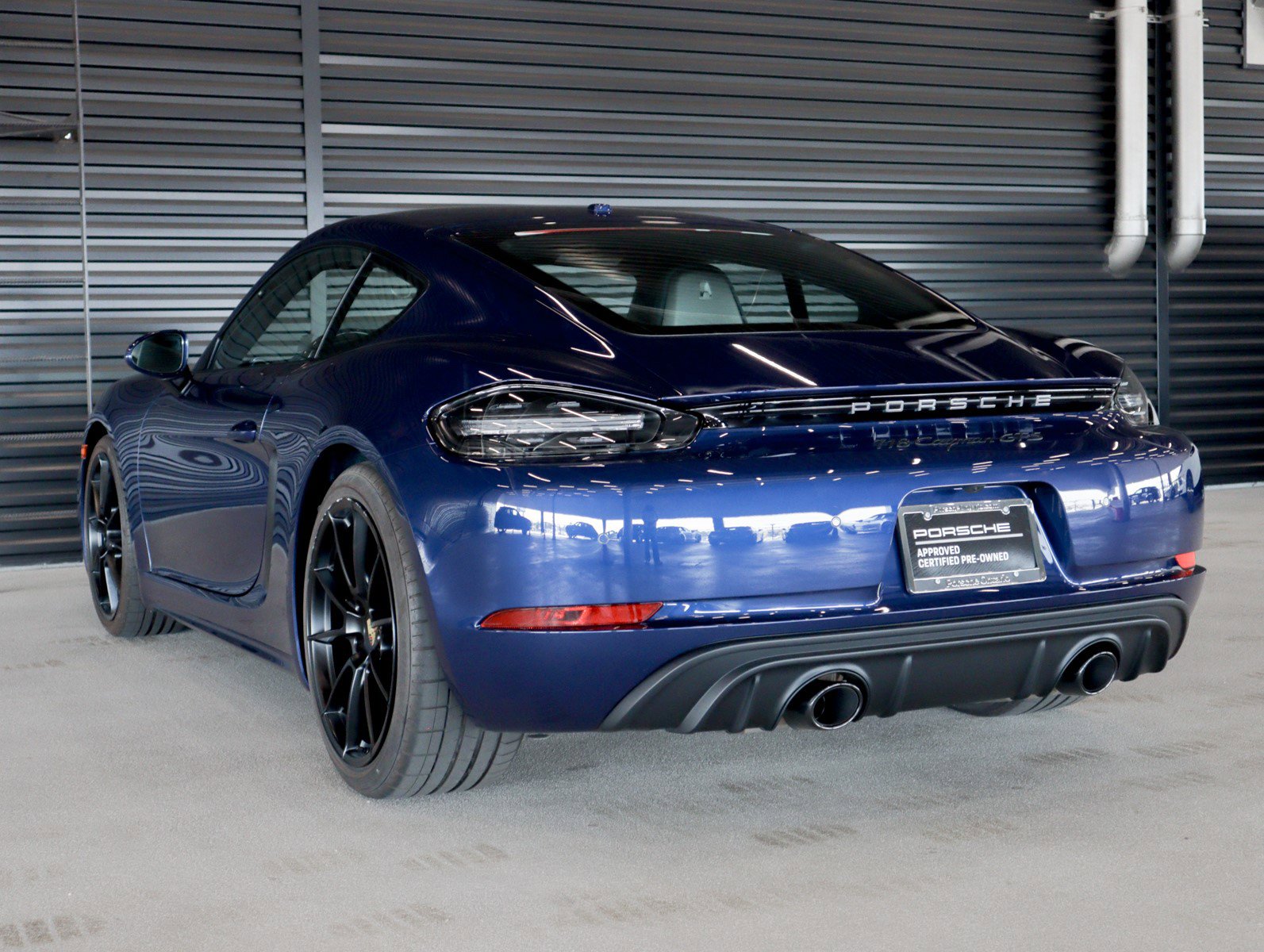 2025 Porsche Cayman GTS 4.0 photo 3
