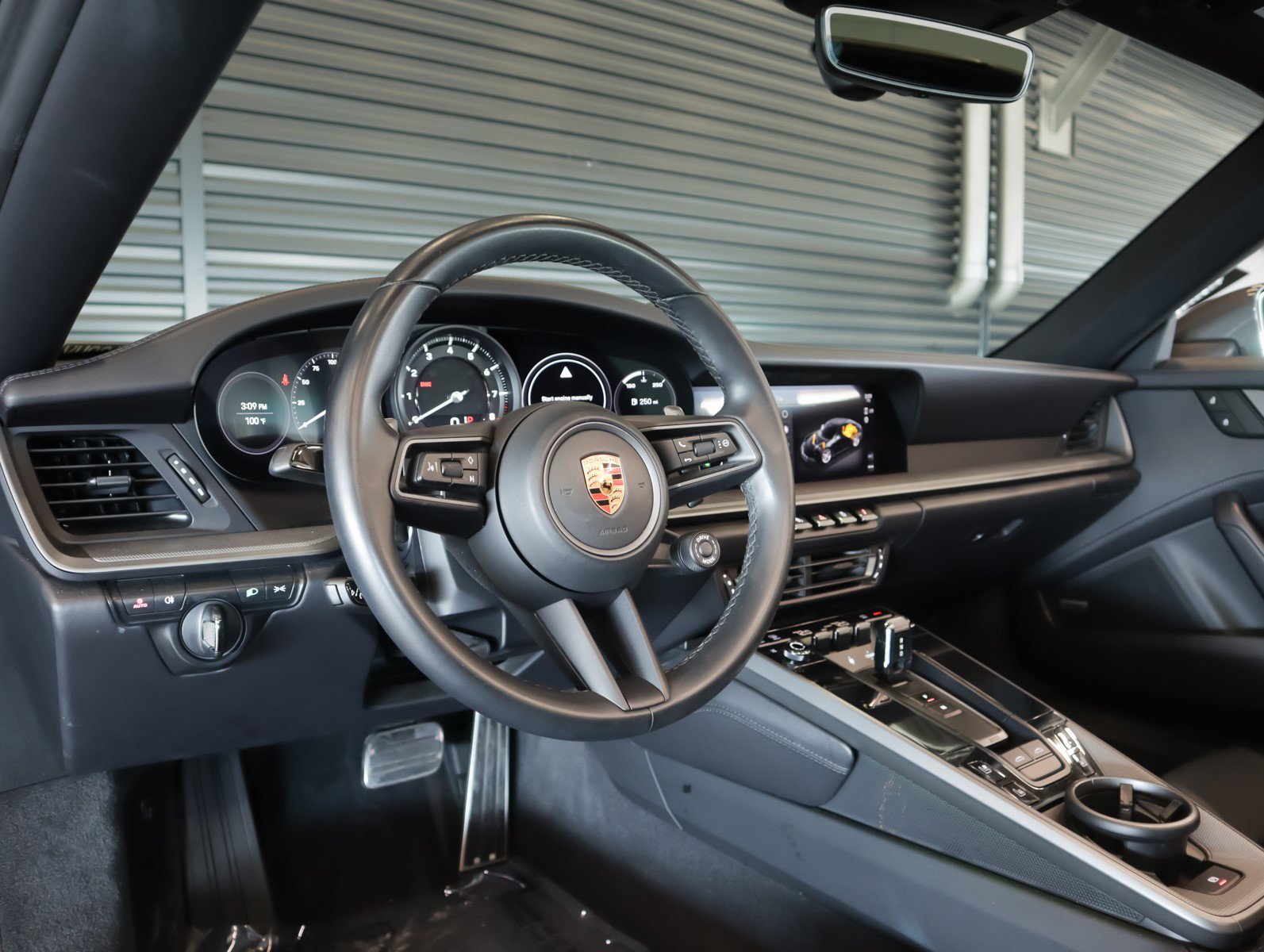 2023 Porsche 911 Targa 4S photo 4