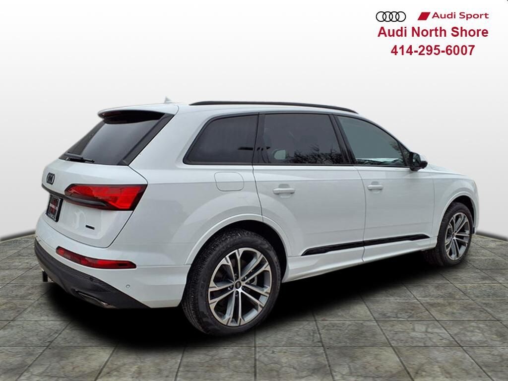 New 2026 Audi Q7 45 Premium SUV