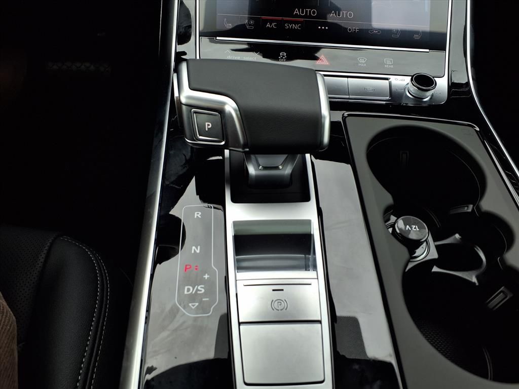 2026 Audi Q7 S Line Premium Plus - Photo 18