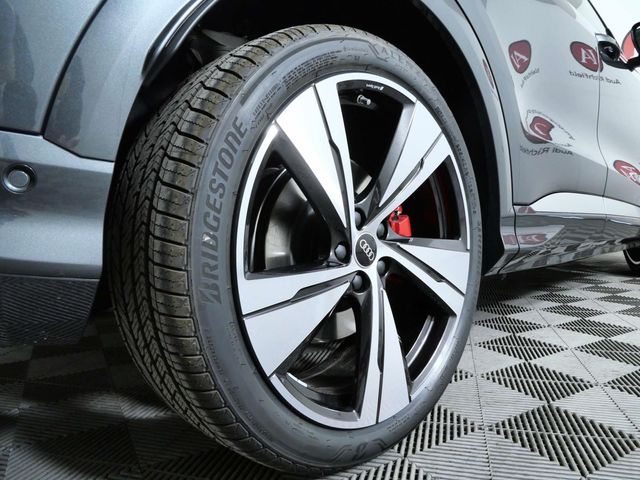 2026 Audi SQ5 Sportback Premium Plus - Photo 9