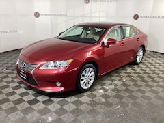 2014 LEXUS ES 300h Sedan