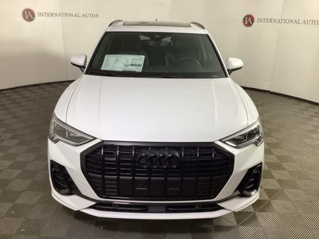 Certified 2025 Audi Q3 Premium SUV