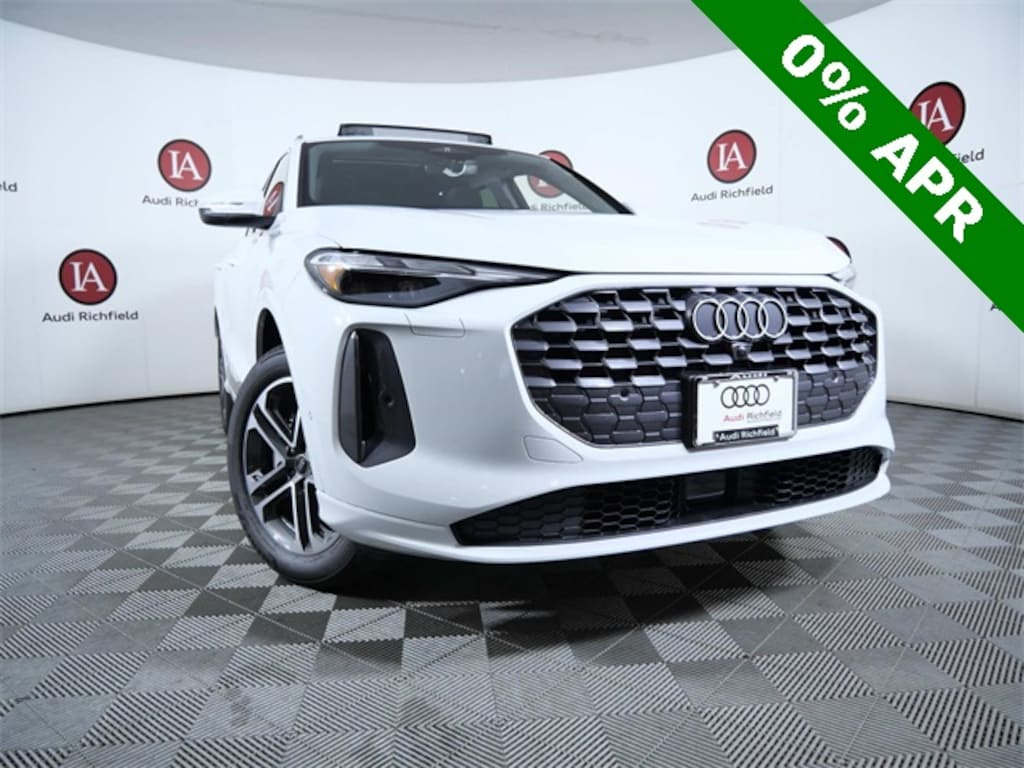 New 2025 Audi Q5 2.0T Premium SUV