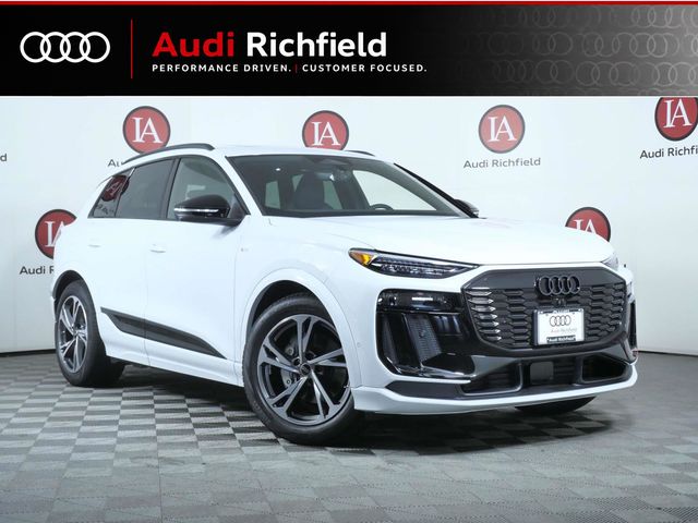  Audi Q6 e-tron