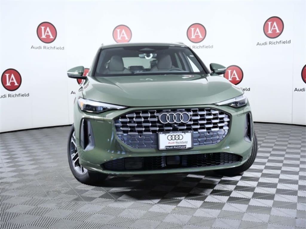 New 2025 Audi Q5 2.0T Premium Plus SUV