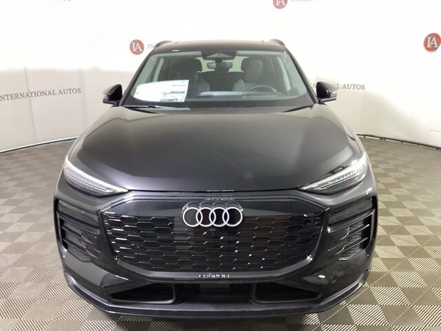2025 Audi Q6 E-tron Prestige photo 2