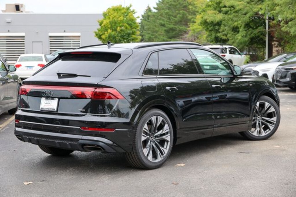 New 2026 Audi Q8 SUV