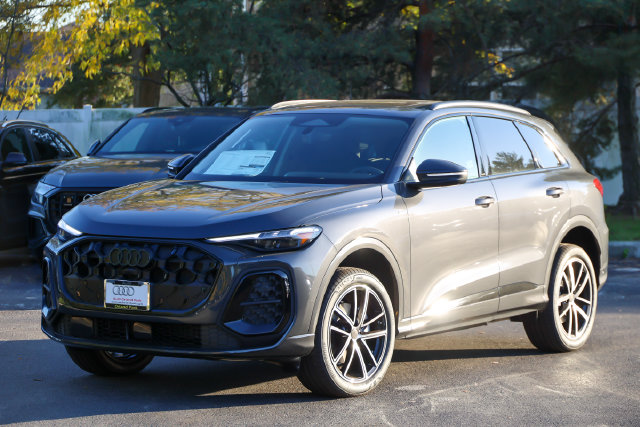 2026 Audi Q5 2.0T Premium Plus SUV