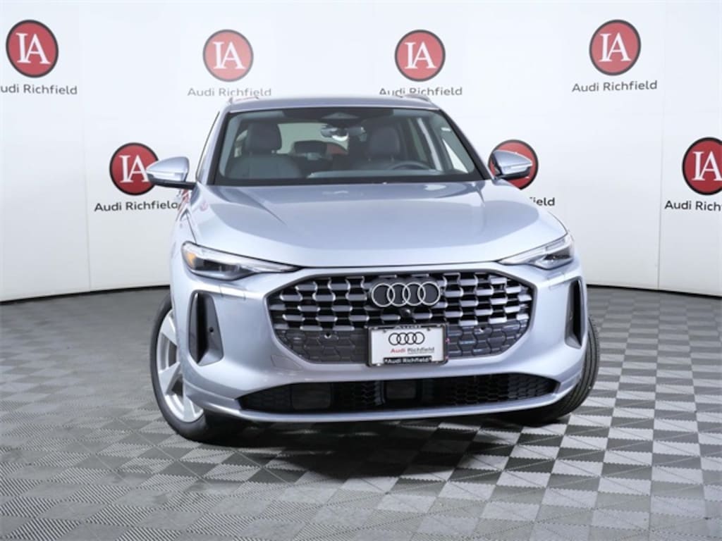 New 2025 Audi Q5 2.0T Premium Plus SUV