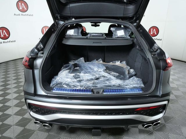 2026 Audi SQ5 Sportback Premium Plus - Photo 11