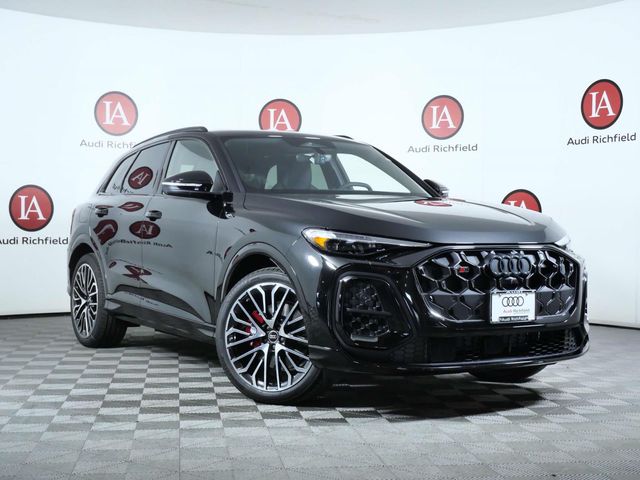 2026 Audi SQ5 Prestige quattro's photo