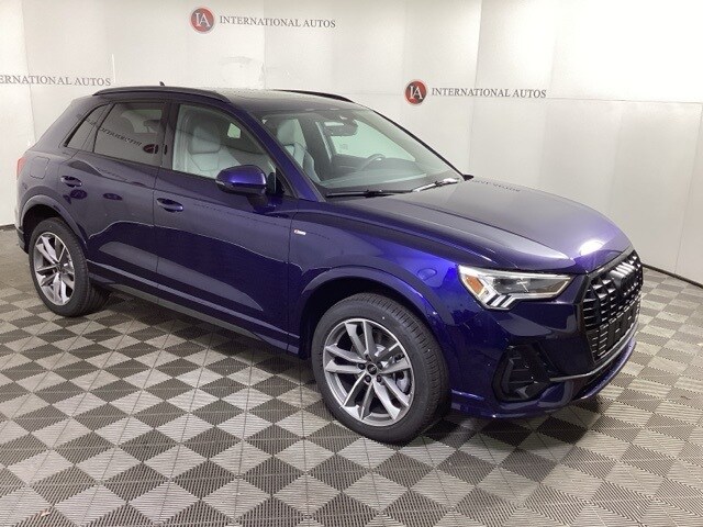 2025 Audi Q3 Premium photo 2