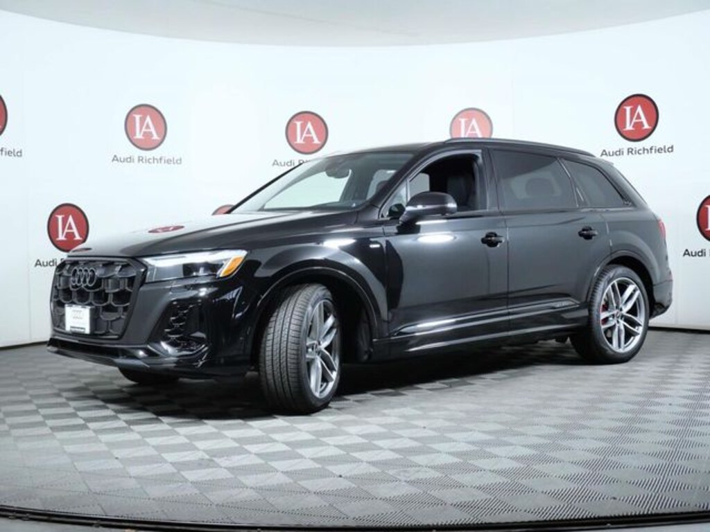 New 2026 Audi Q7 55 Premium SUV