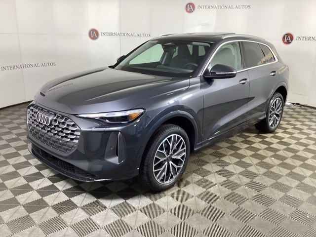 2025 Audi New Q5 Premium Plus's photo