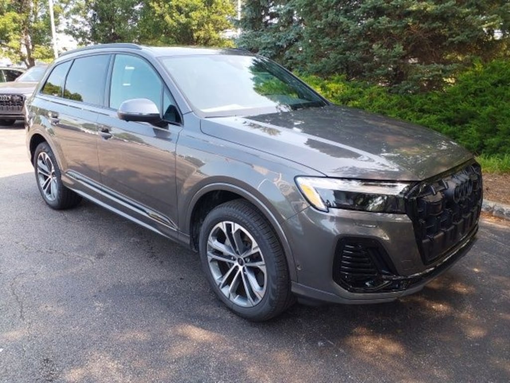 New 2026 Audi Q7 45 Premium Plus SUV