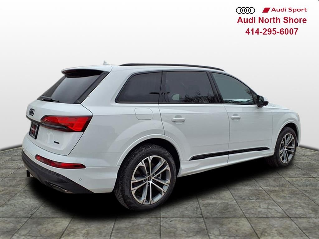 New 2026 Audi Q7 45 Premium SUV