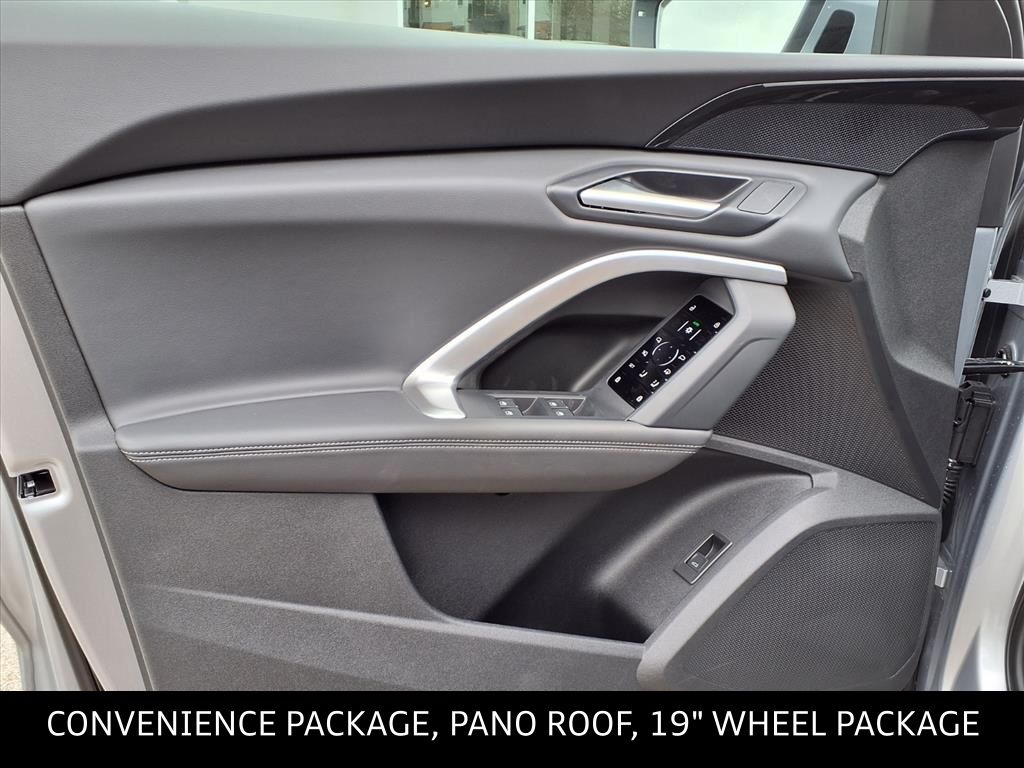 2025 Audi Q5 Premium - Photo 9