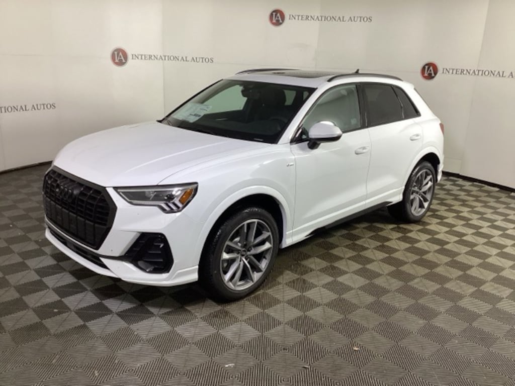 Certified 2025 Audi Q3 Premium SUV