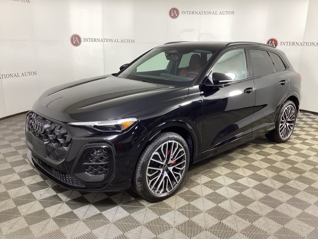 2025 Audi New SQ5 Prestige's photo