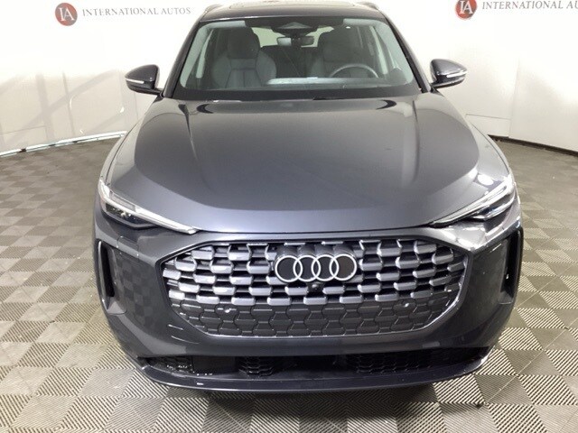 2025 Audi Q5 2.0T Premium Plus photo 2