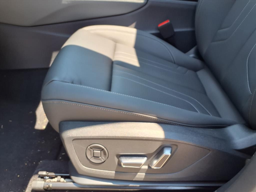2026 Audi Q3 Base - Photo 12