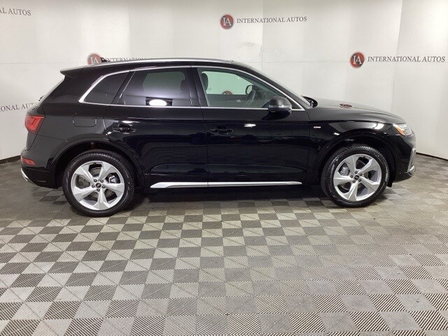 2025 Audi Q5 45 S line Premium Plus photo 4