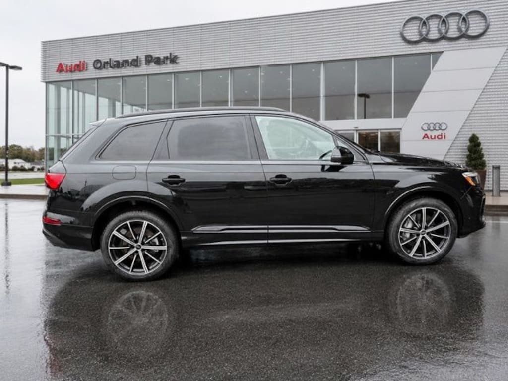 New 2026 Audi Q7 45 Premium Plus SUV