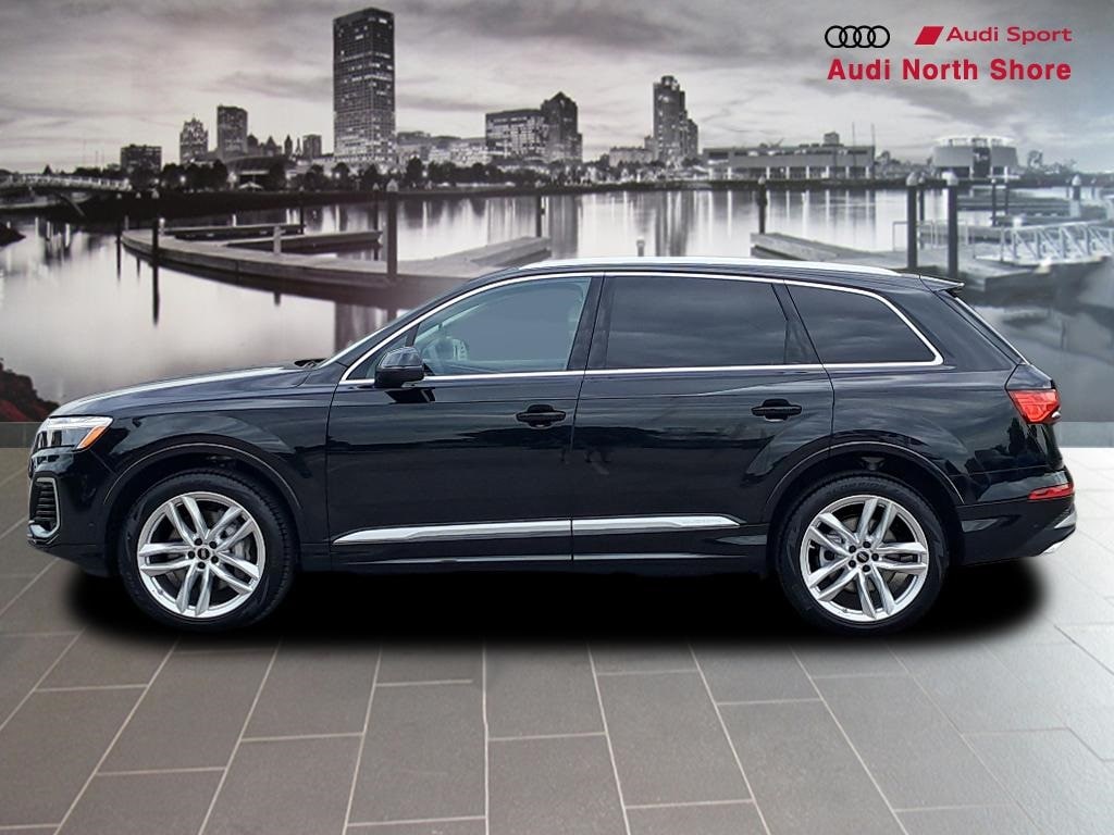 New 2025 Audi Q7 55 Premium Plus SUV